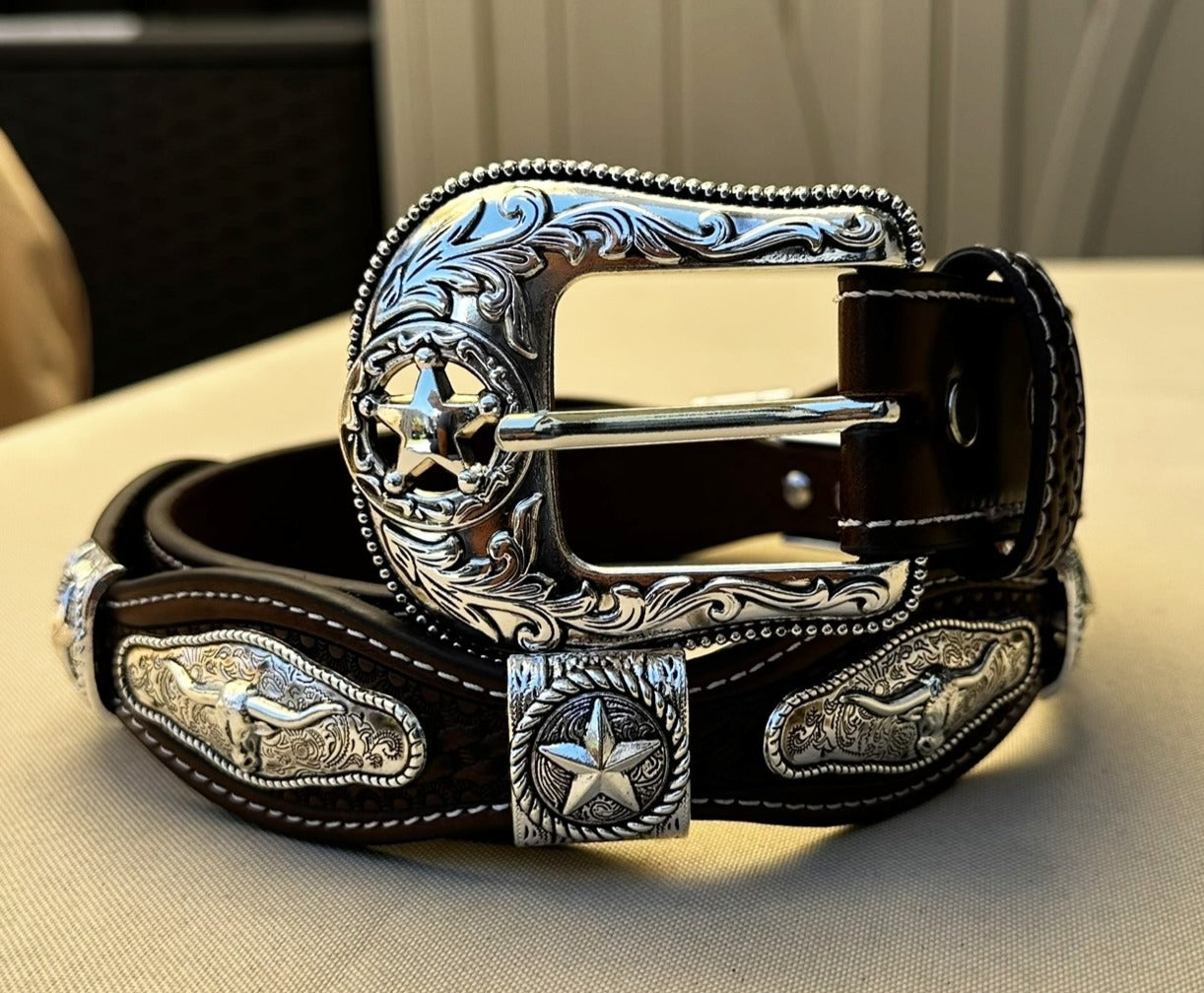 the belt of fashionable jeans